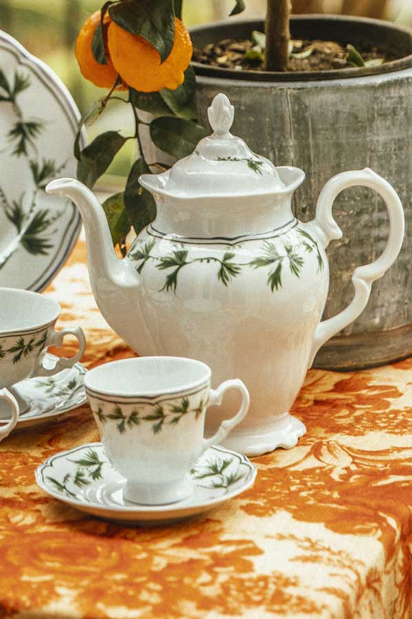 Cafetera Hojas Verdes