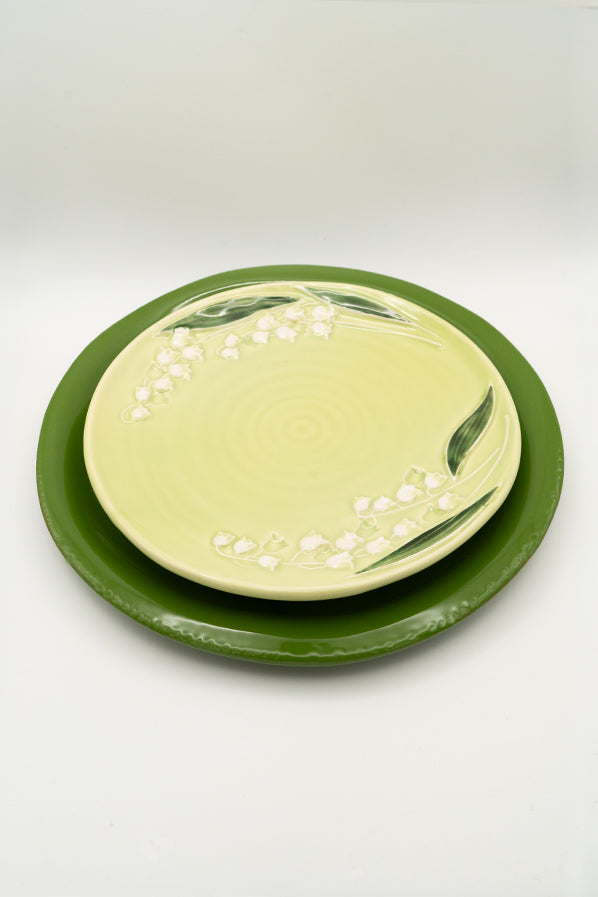 Plato postre lirios