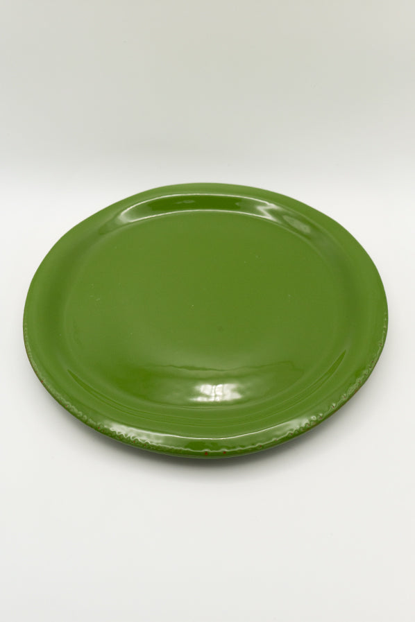 Plato llano verde